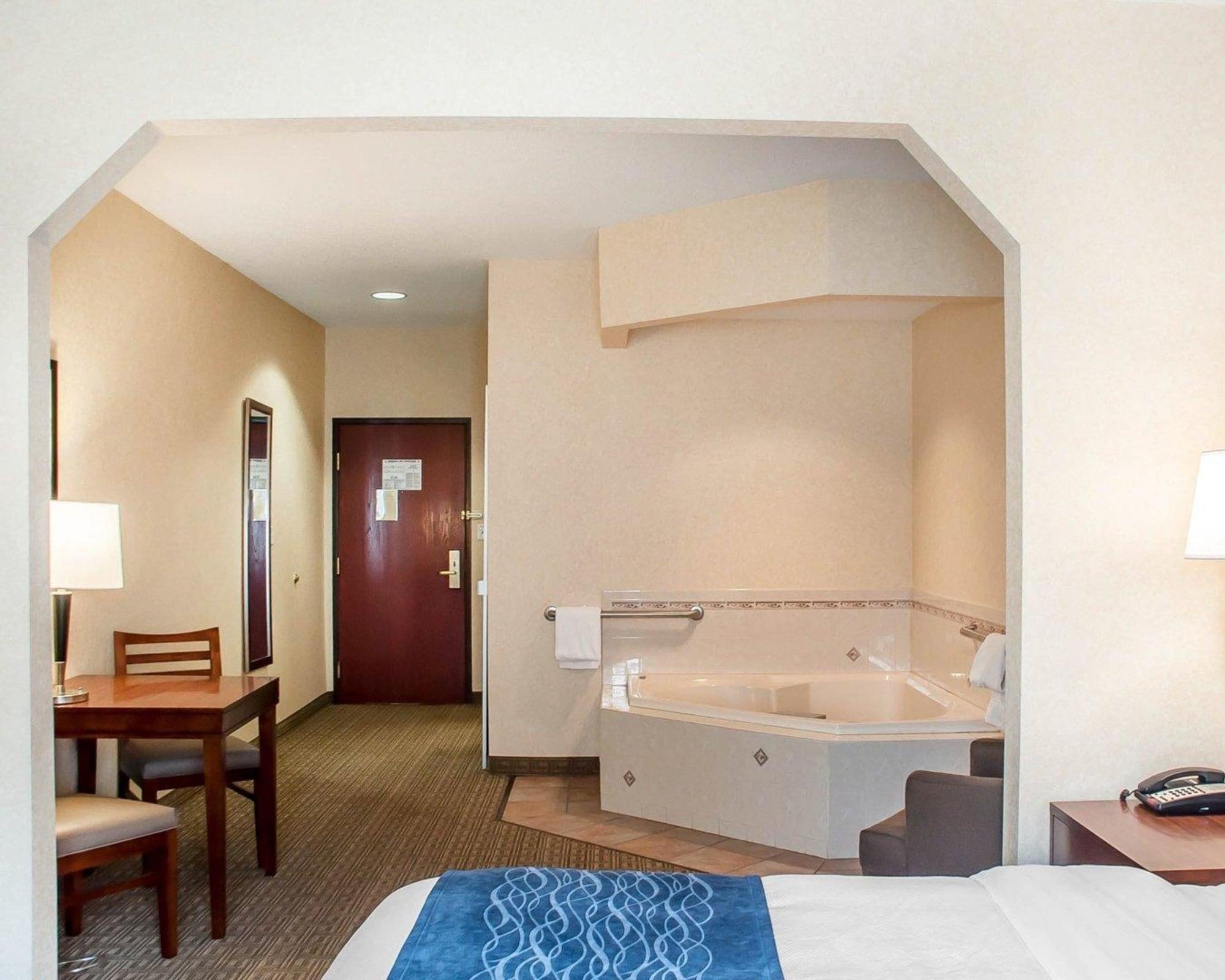 Comfort Inn & Suites Хамберг Экстерьер фото